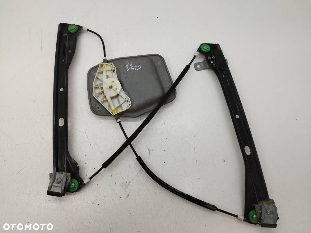 PODNOŚNIK SZYBY PRZÓD PRZEDNI PRAWY VW GOLF V HB 5D 1K4837402N 1K0959792G