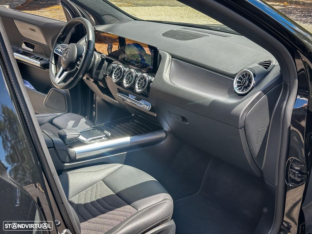 Mercedes-Benz EQA 250 - 19