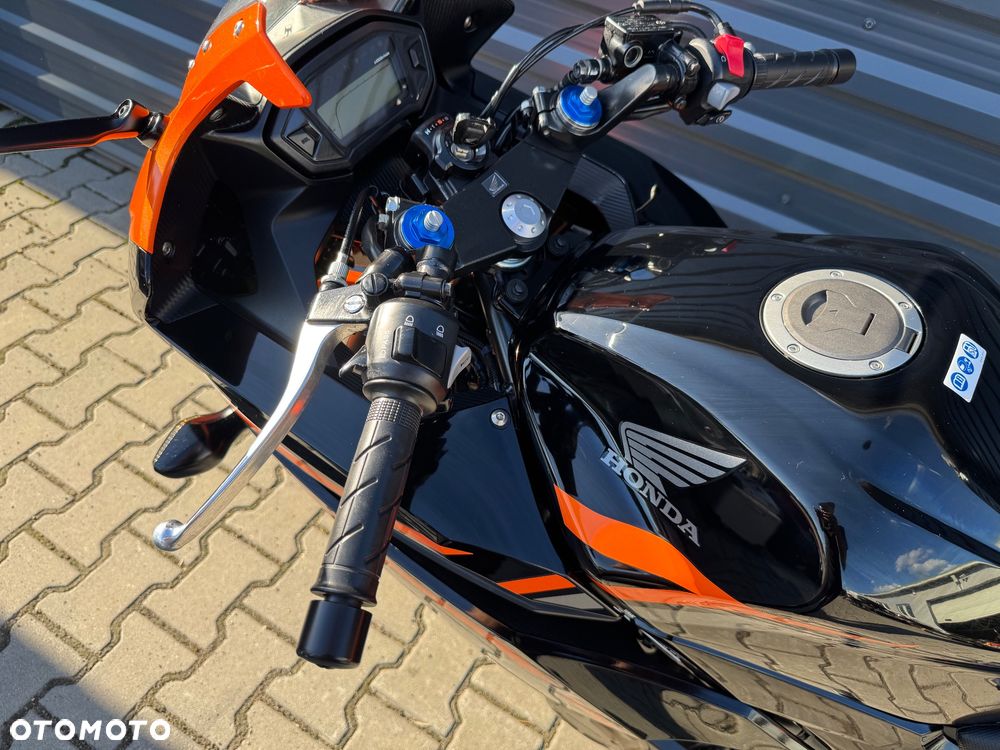 Honda CBR - 15