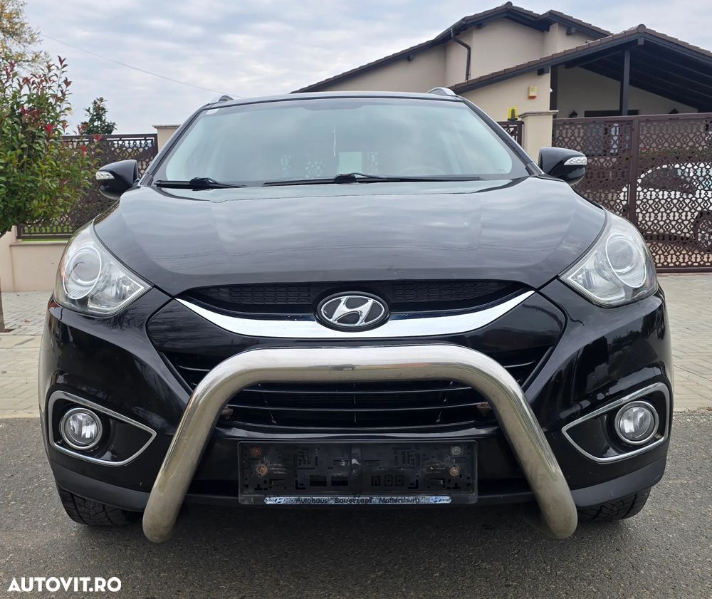 Hyundai ix35 2.0 CRDI 4WD Fifa World Cup Gold Edition - 2