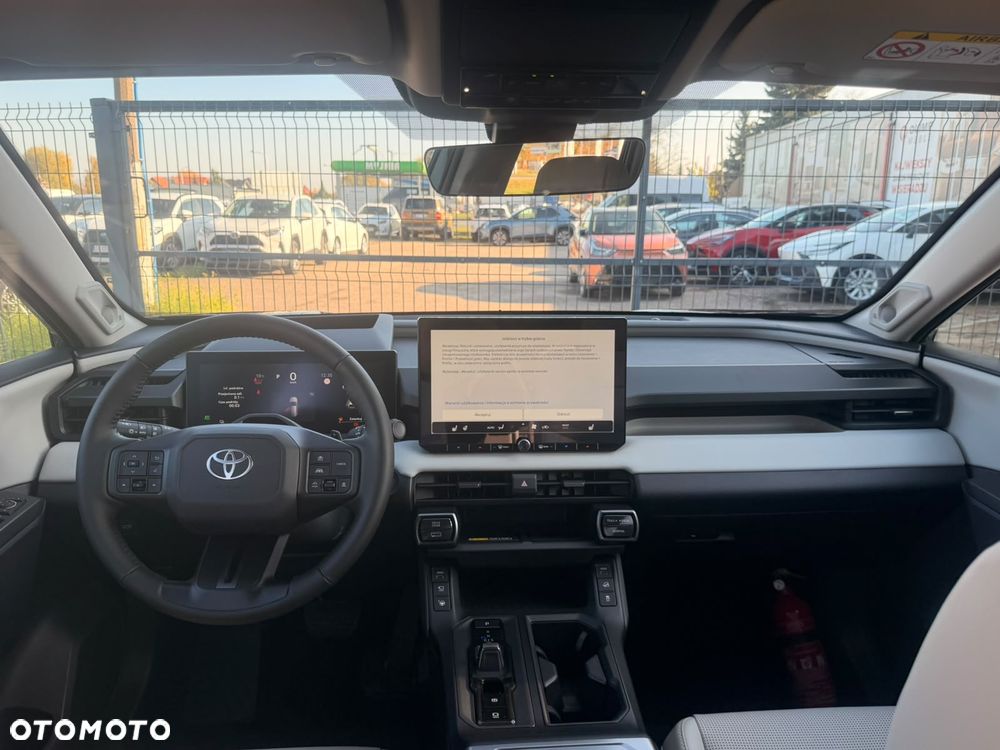 Toyota RAV4 - 11