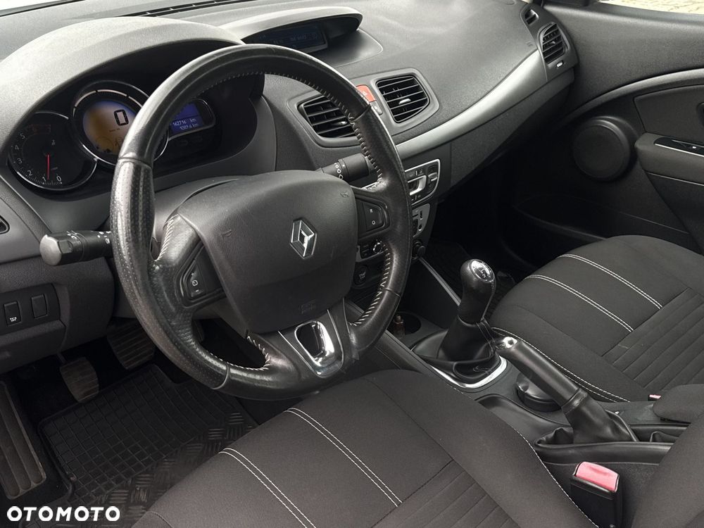 Renault Fluence 1.6 16V Limited - 10