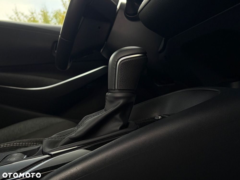 Toyota Corolla 1.8 Hybrid Comfort - 22