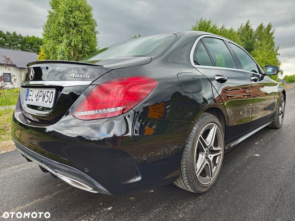 Mercedes-Benz Klasa C 300 4Matic 9G-TRONIC AMG Line - 7