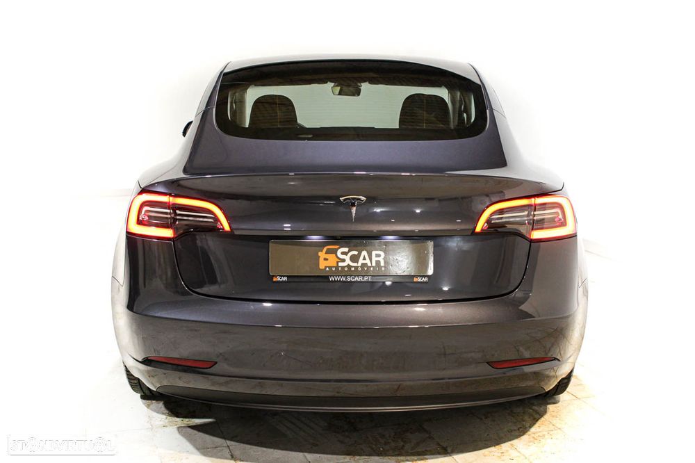Tesla Model 3 Long Range Tração Traseira - 4