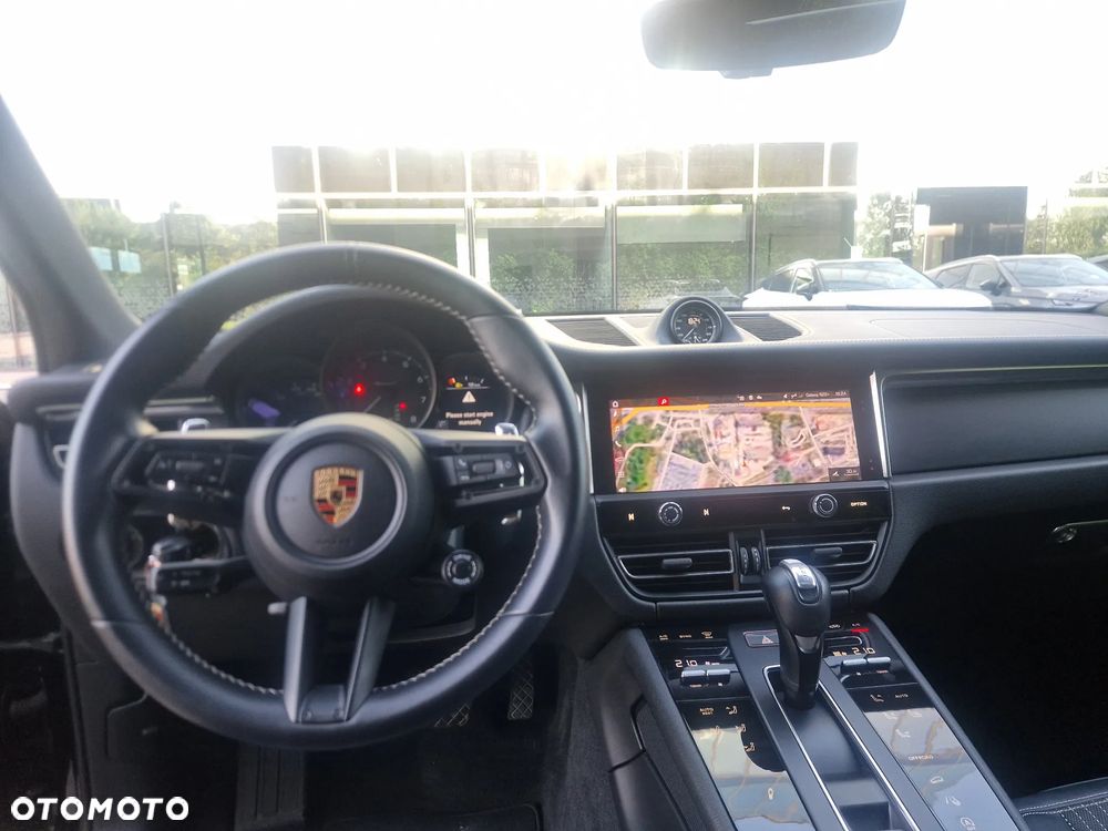 Porsche Macan T - 15