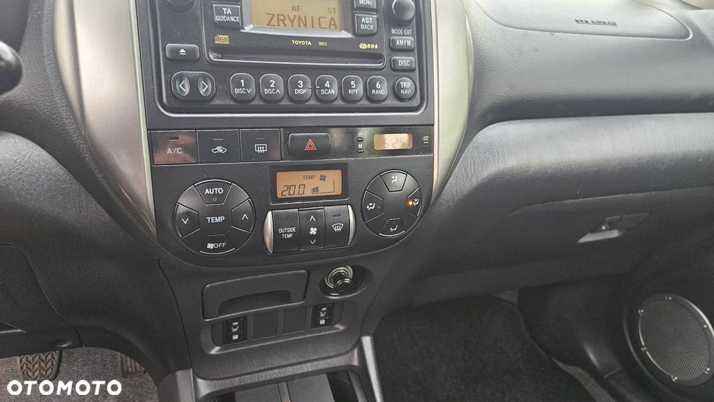 Toyota RAV4 D-4D 4x4 - 14