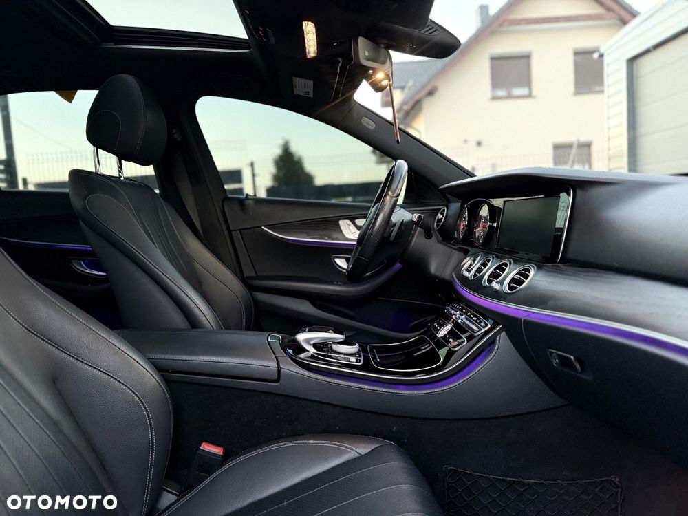 Mercedes-Benz Klasa E 300 9G-TRONIC AMG Line - 8