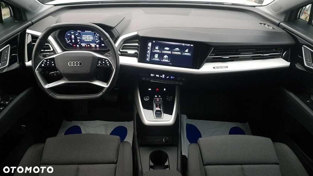 Audi Q4 e-tron - 13