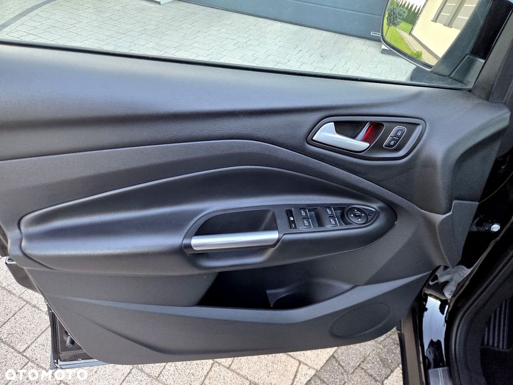 Ford Kuga 1.5 EcoBoost 2x4 SYNC - 30
