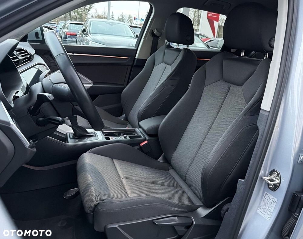 Audi Q3 35 TFSI S tronic - 13