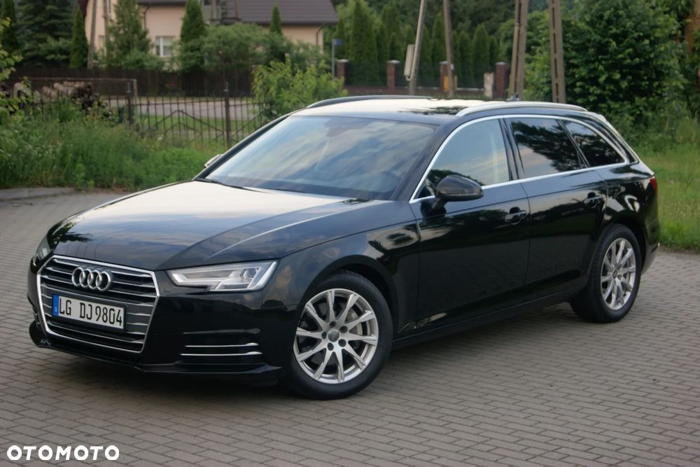 Audi A4 Avant 2.0 TDI - 10