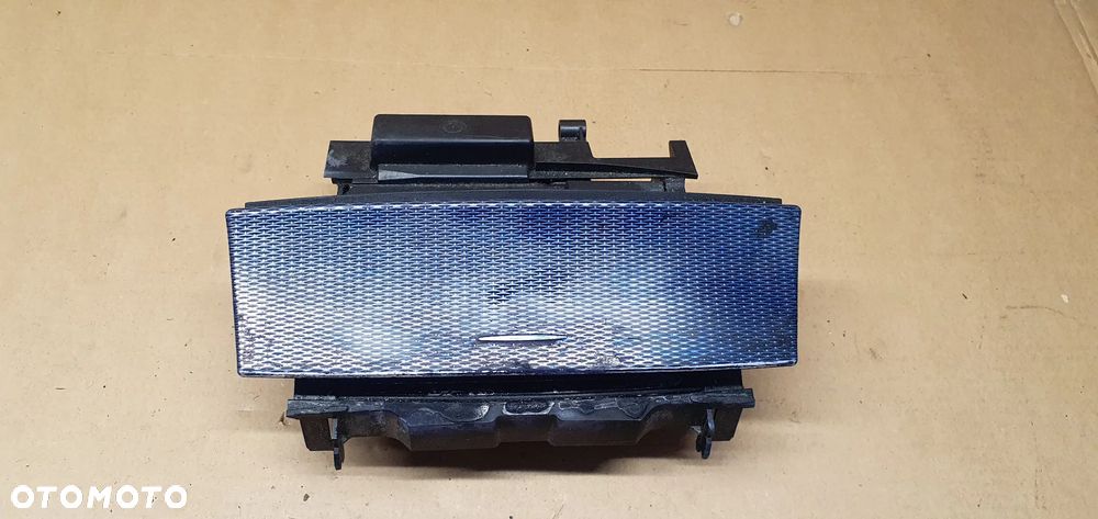 Popielniczka schowek Mercedes CLS W209 A2096800550 A2096800650 - 1