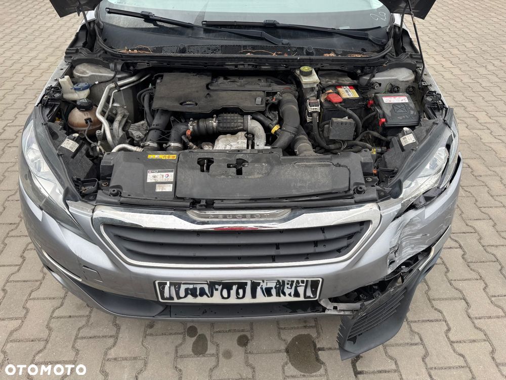 Peugeot 308 - 24