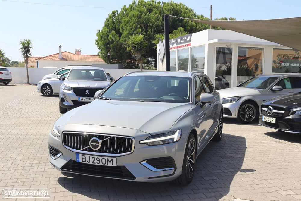 Volvo V60 2.0 T6 AWD TE Essential - 11