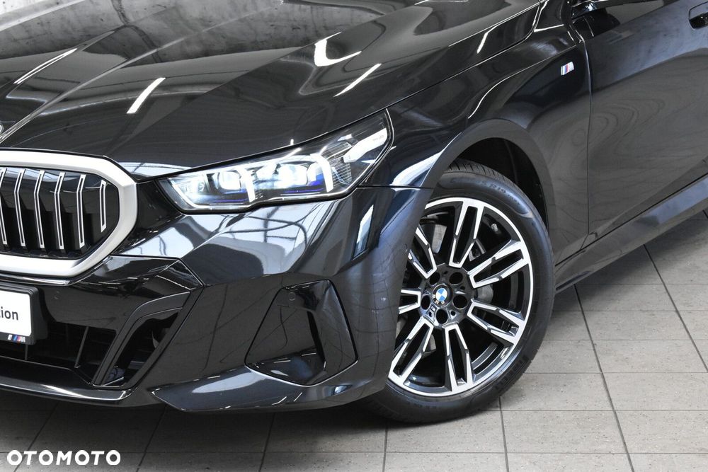 BMW Seria 5 - 25