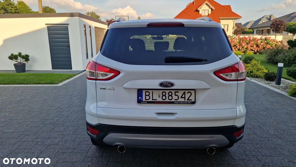 Ford Kuga 2.0 TDCi 2x4 Titanium - 5