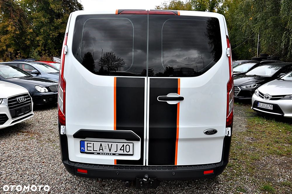 Ford Transit Custom - 11