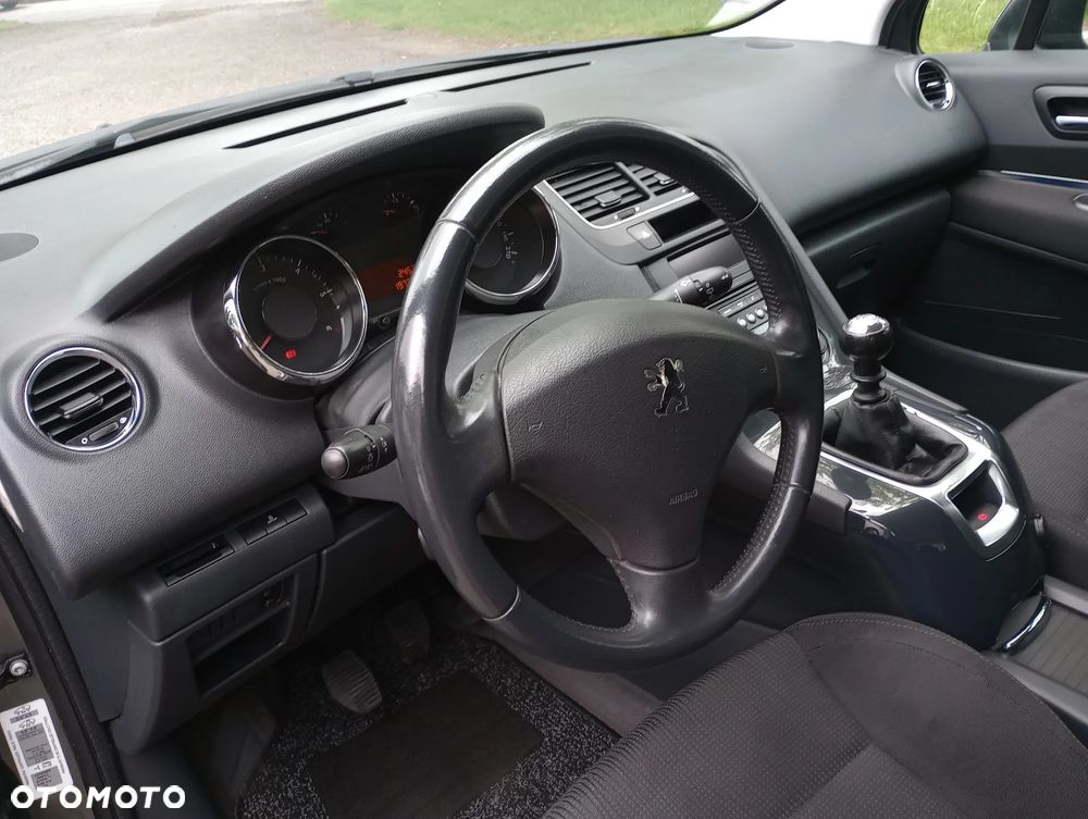 Peugeot 5008 1.6 HDi Premium - 9