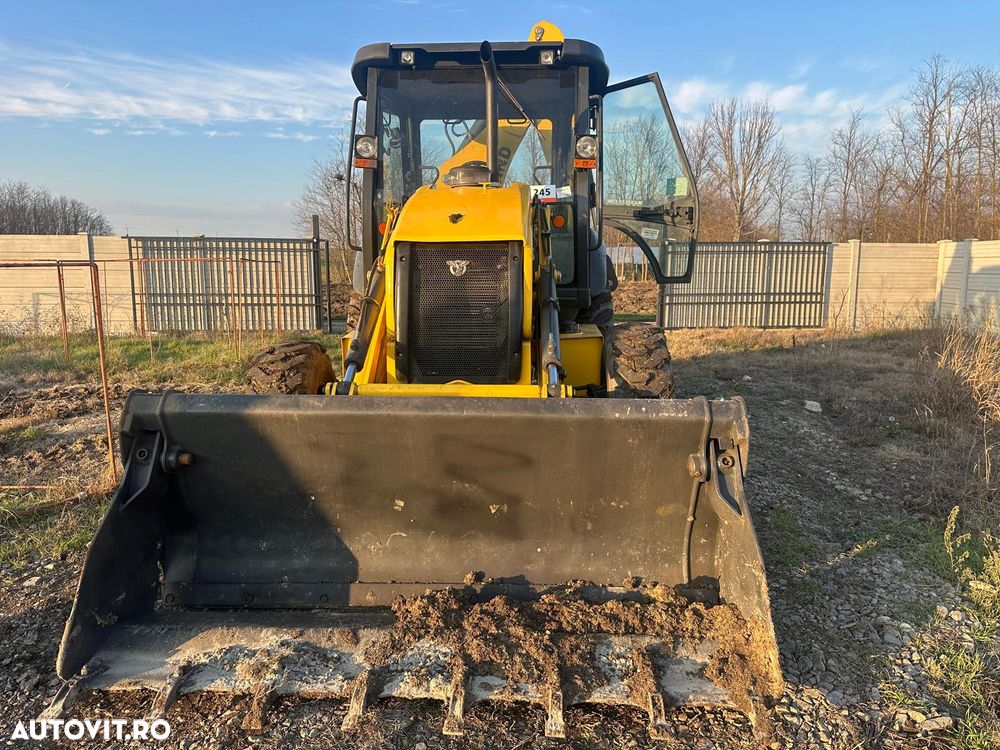 New Holland B80B - 1