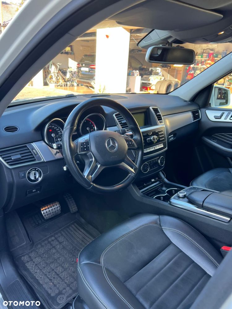 Mercedes-Benz ML - 7