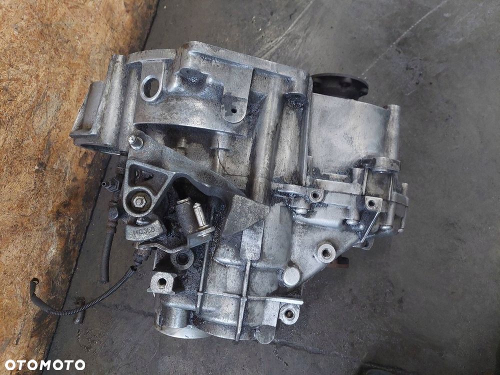 SKRZYNIA BIEGÓW VOLKSWAGEN PASSAT B6 2.0 TDI MANUAL 6 BIEGÓW HDV - 5