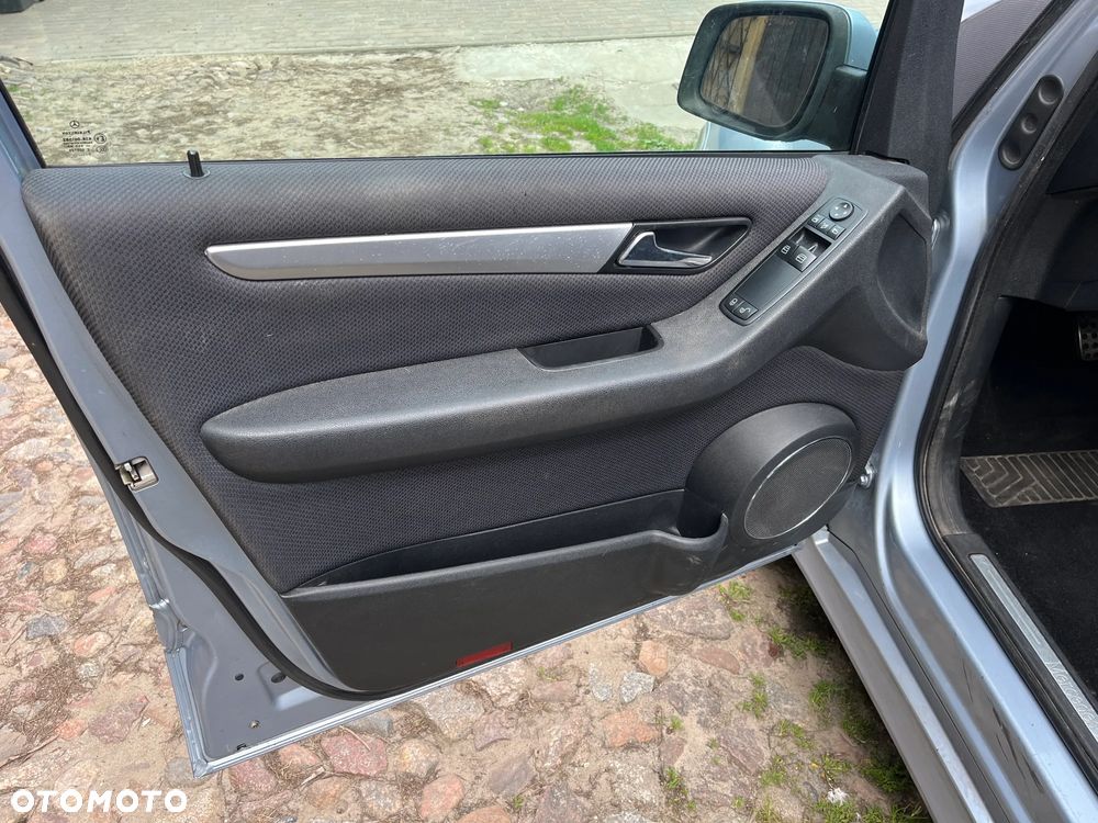 Mercedes-Benz Klasa B 180 CDI Autotronic Special Edition - 8