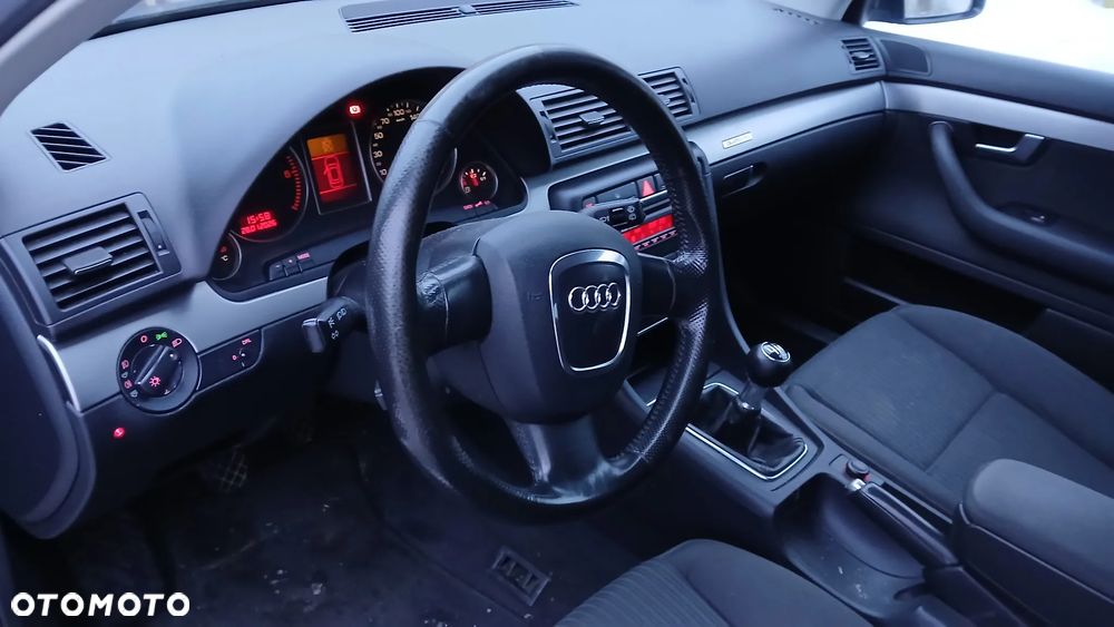 Audi A4 Limousine 2.0 TDI DPF Quattro - 7