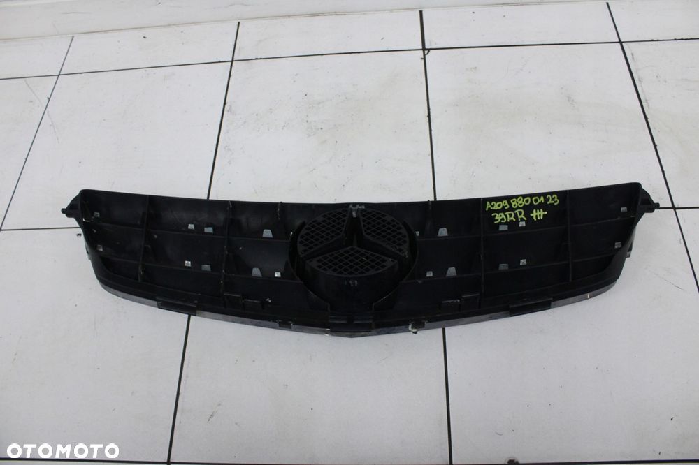 mercedes clk w209 02r- grill atrapa chłodnicy - 4