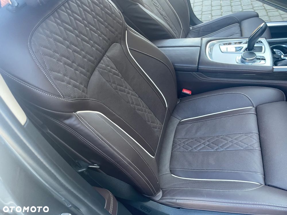 BMW Seria 7 740Le iPerformance - 19