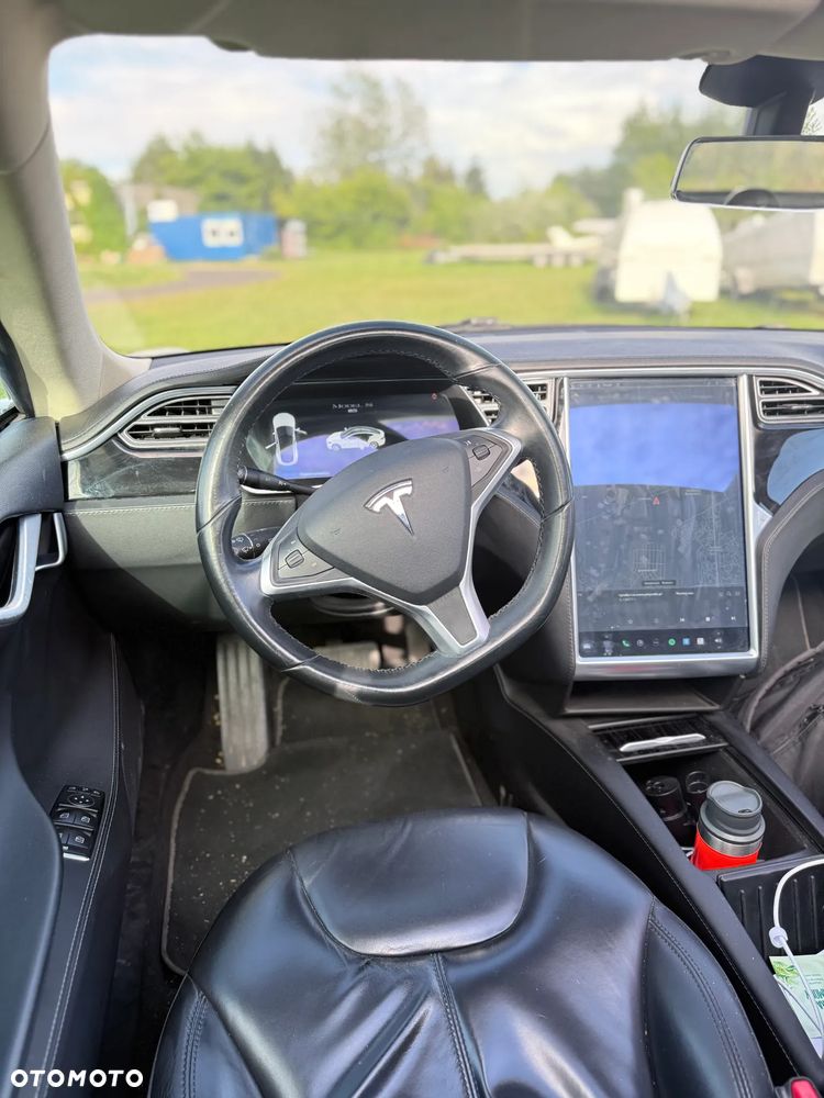 Tesla Model S Performance - 13