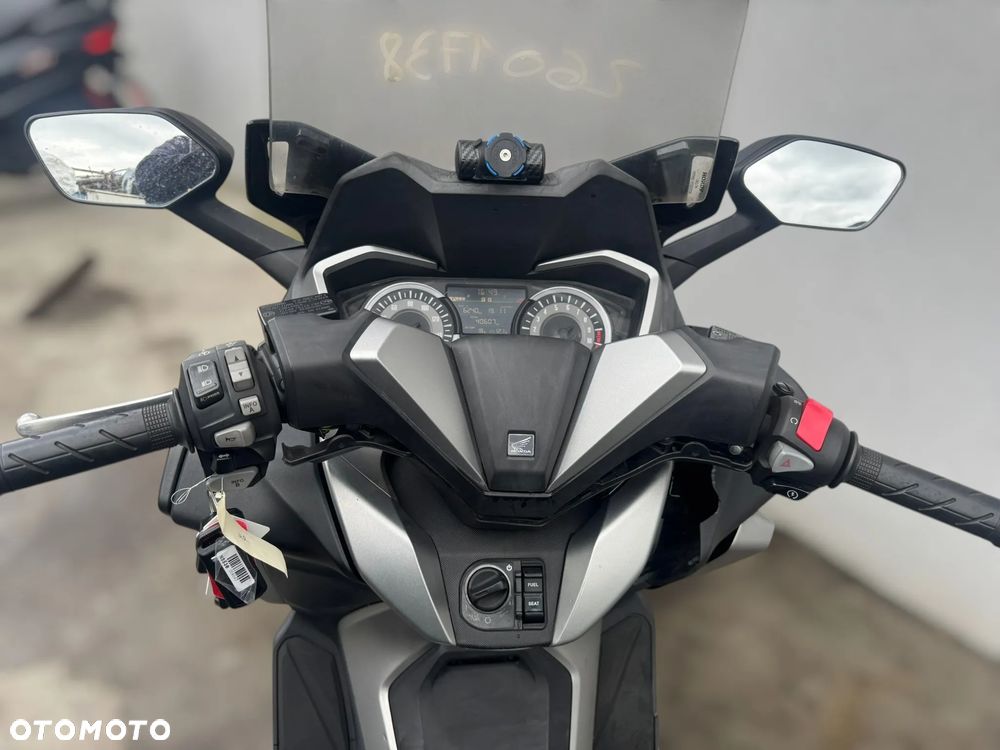 Honda NSS - 18