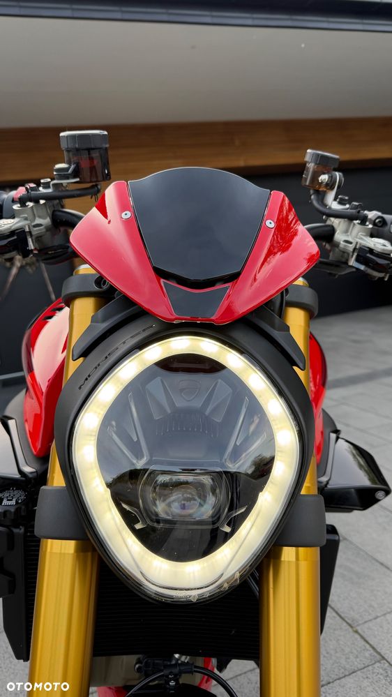 Ducati Monster - 11