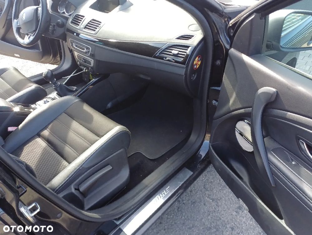 Renault Megane ENERGY dCi 130 GT LINE - 11