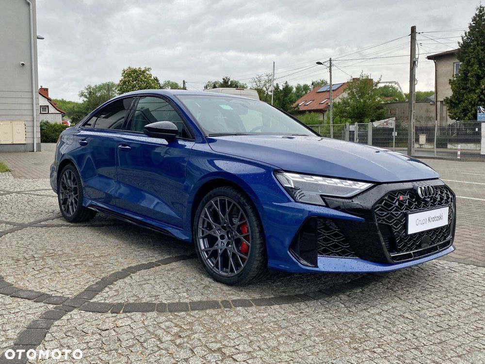 Audi RS3 Limousine - 6