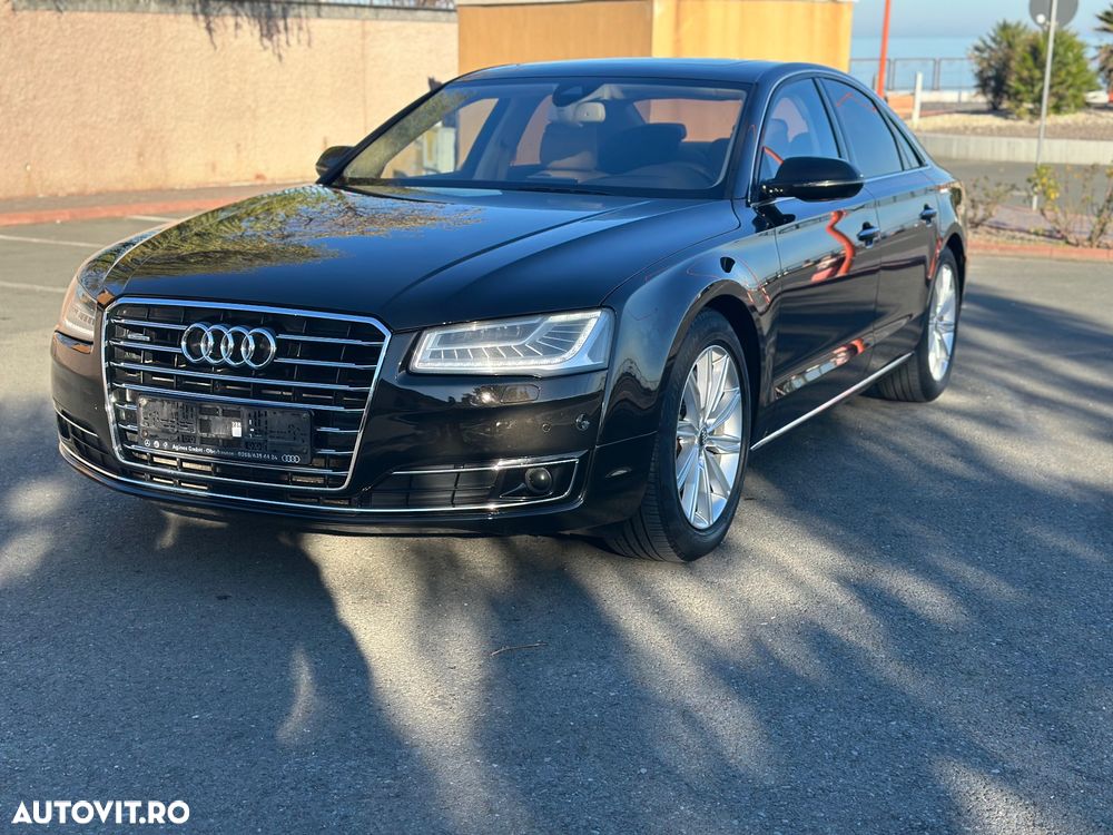 Audi A8 - 1