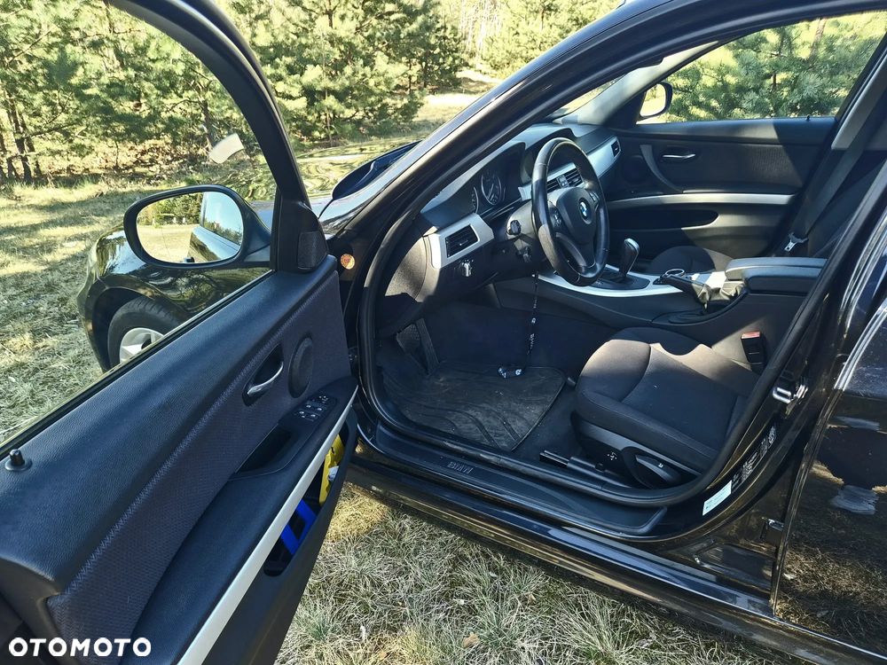 BMW Seria 3 - 12
