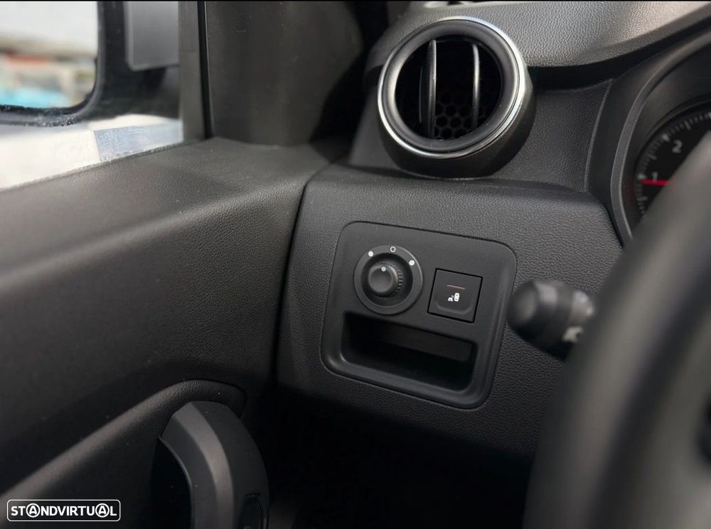 Dacia Duster 1.0 TCe Prestige - 16