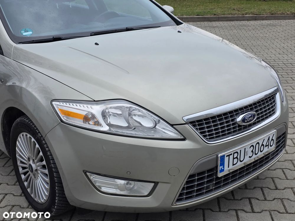 Ford Mondeo 2.3 Ghia - 9