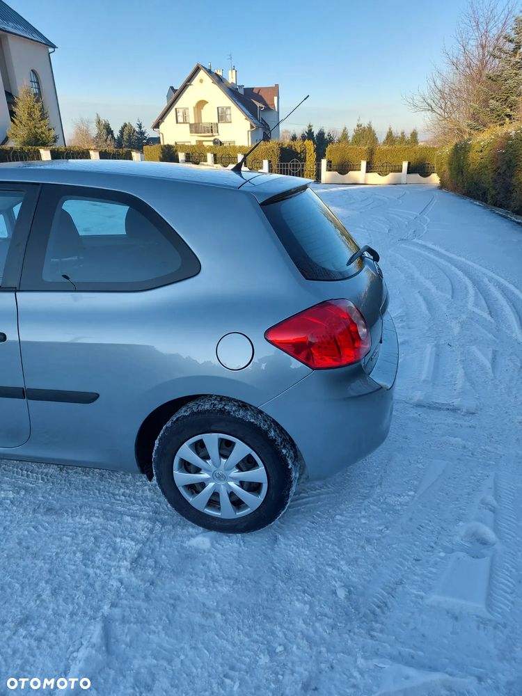 Toyota Auris 1.33 VVT-i Terra - 3