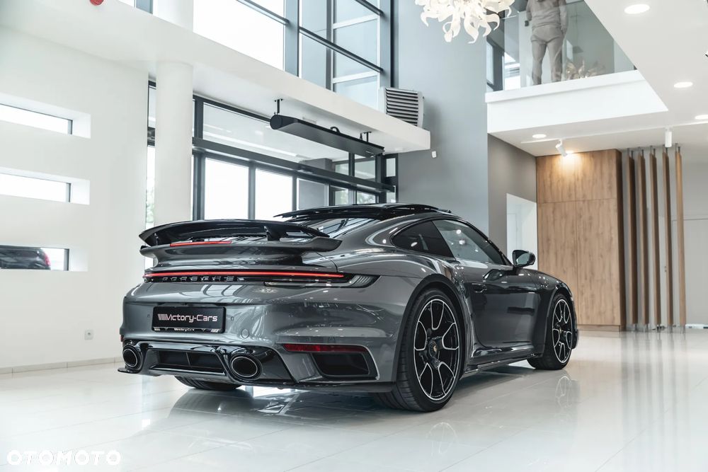 Porsche 911 Turbo S - 12