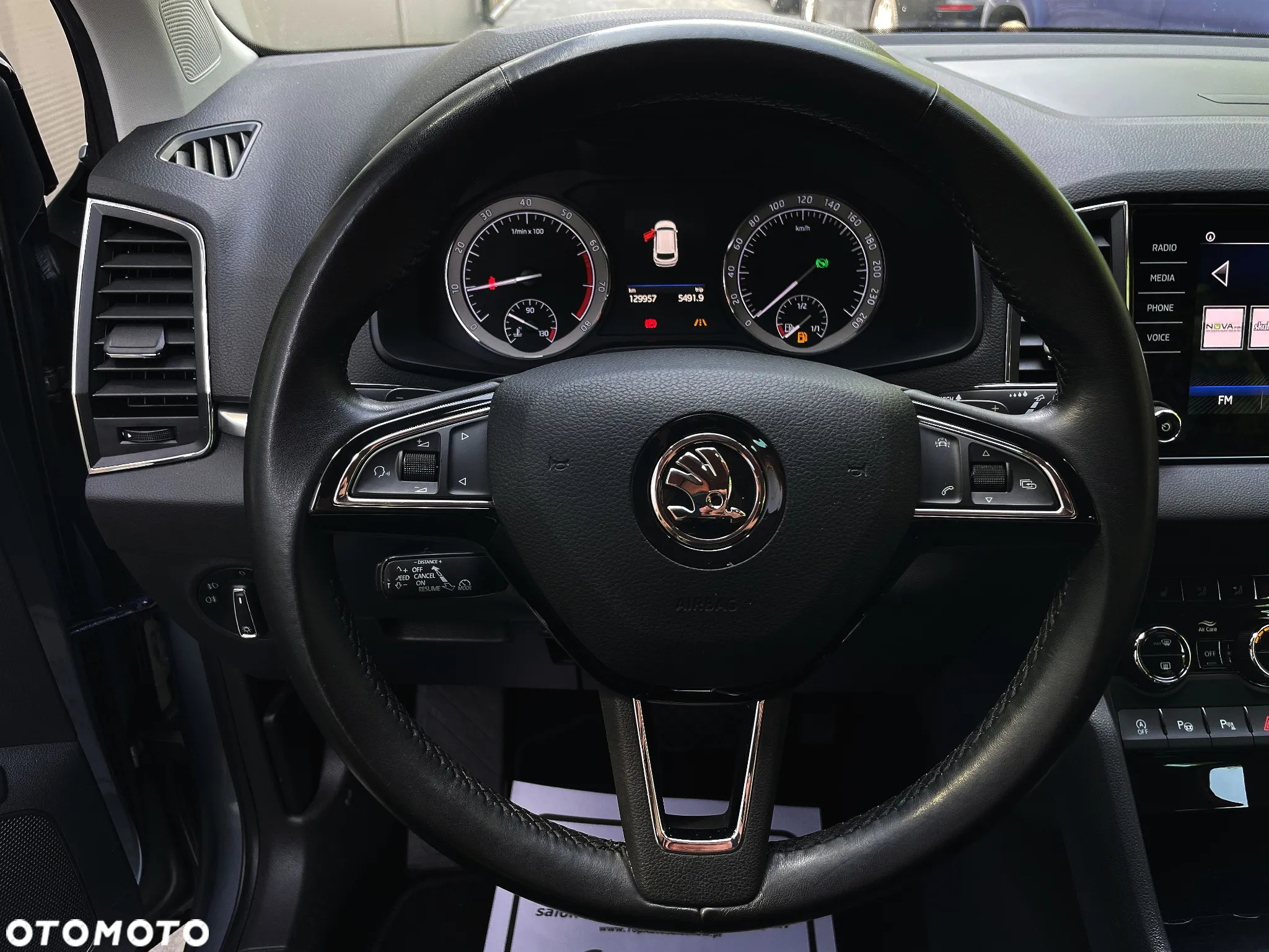 Skoda Karoq 1.5 TSI ACT 4x2 Style DSG - 27