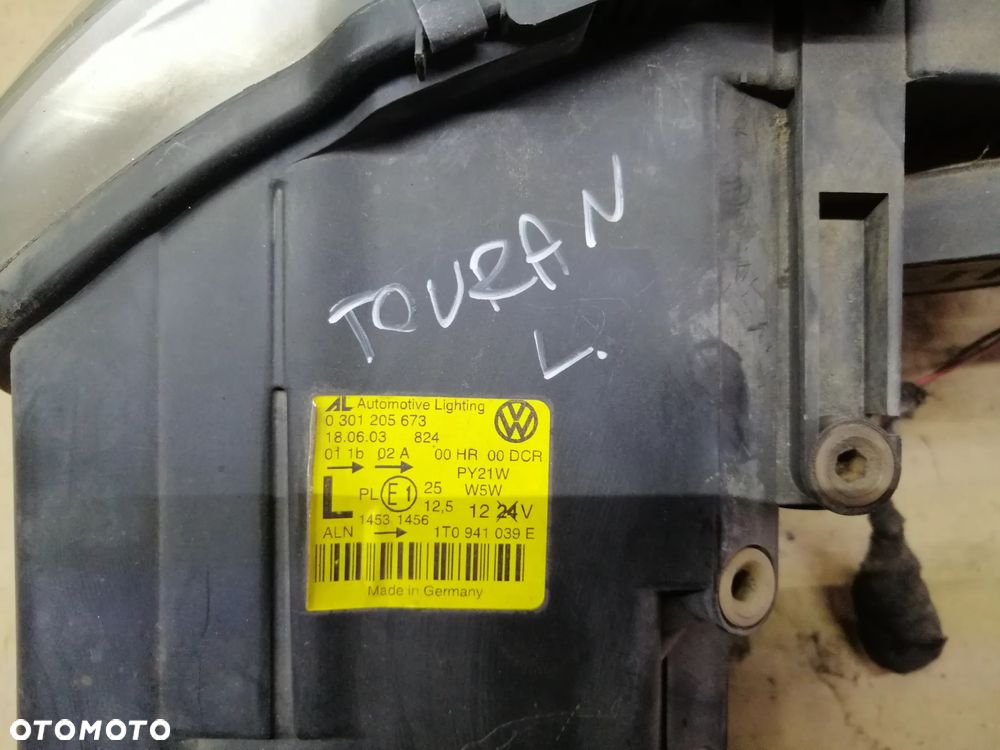 Volkswagen Touran Caddy lampy przód Xenon komplet - 6