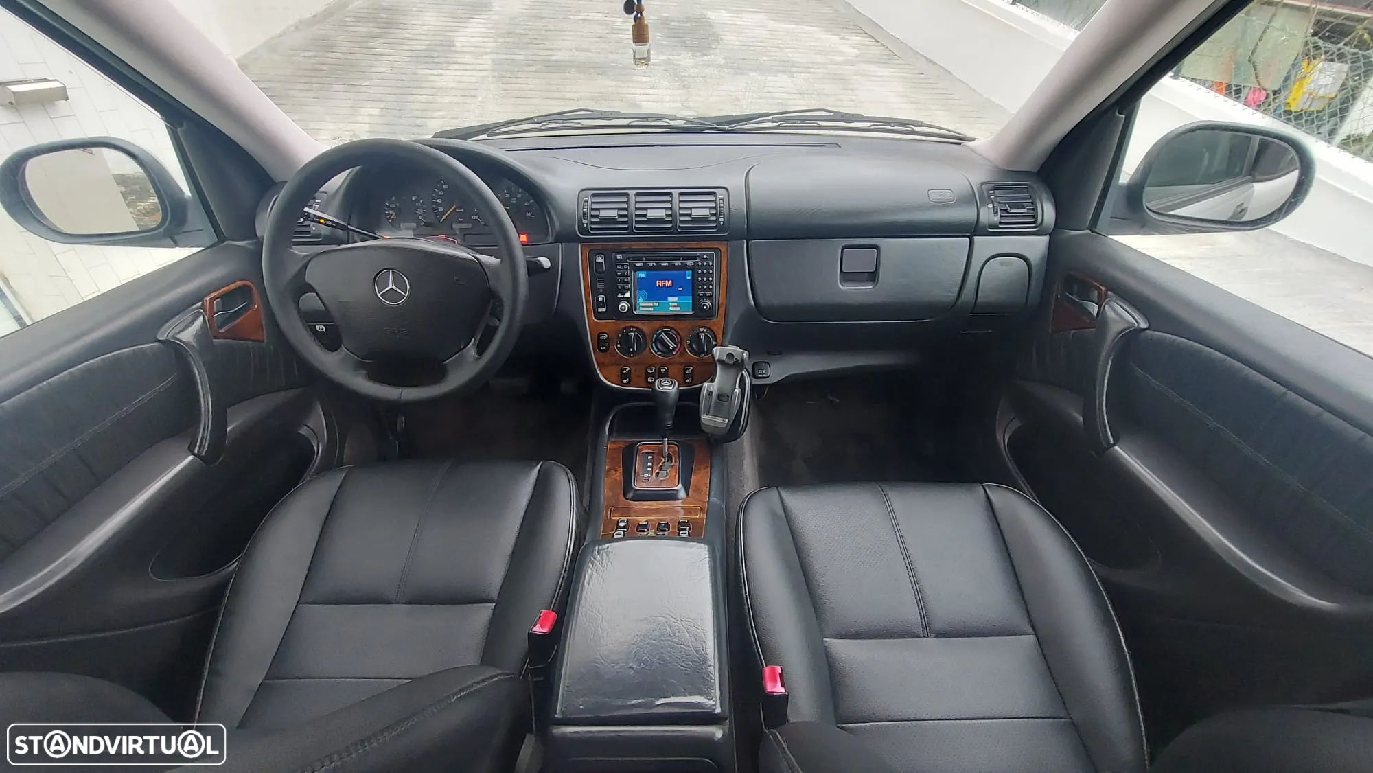 Mercedes-Benz ML 270 - 12
