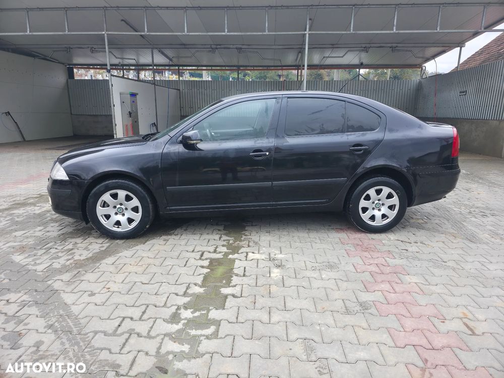 Skoda Octavia 2.0TDI Ambiente - 2