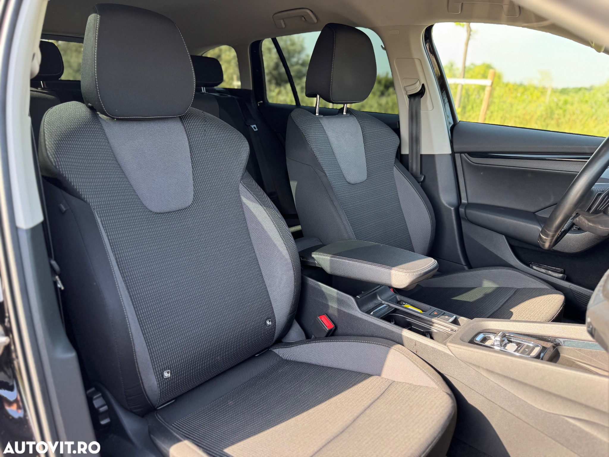 Skoda Octavia Combi 2.0 TDI DSG Ambition - 13