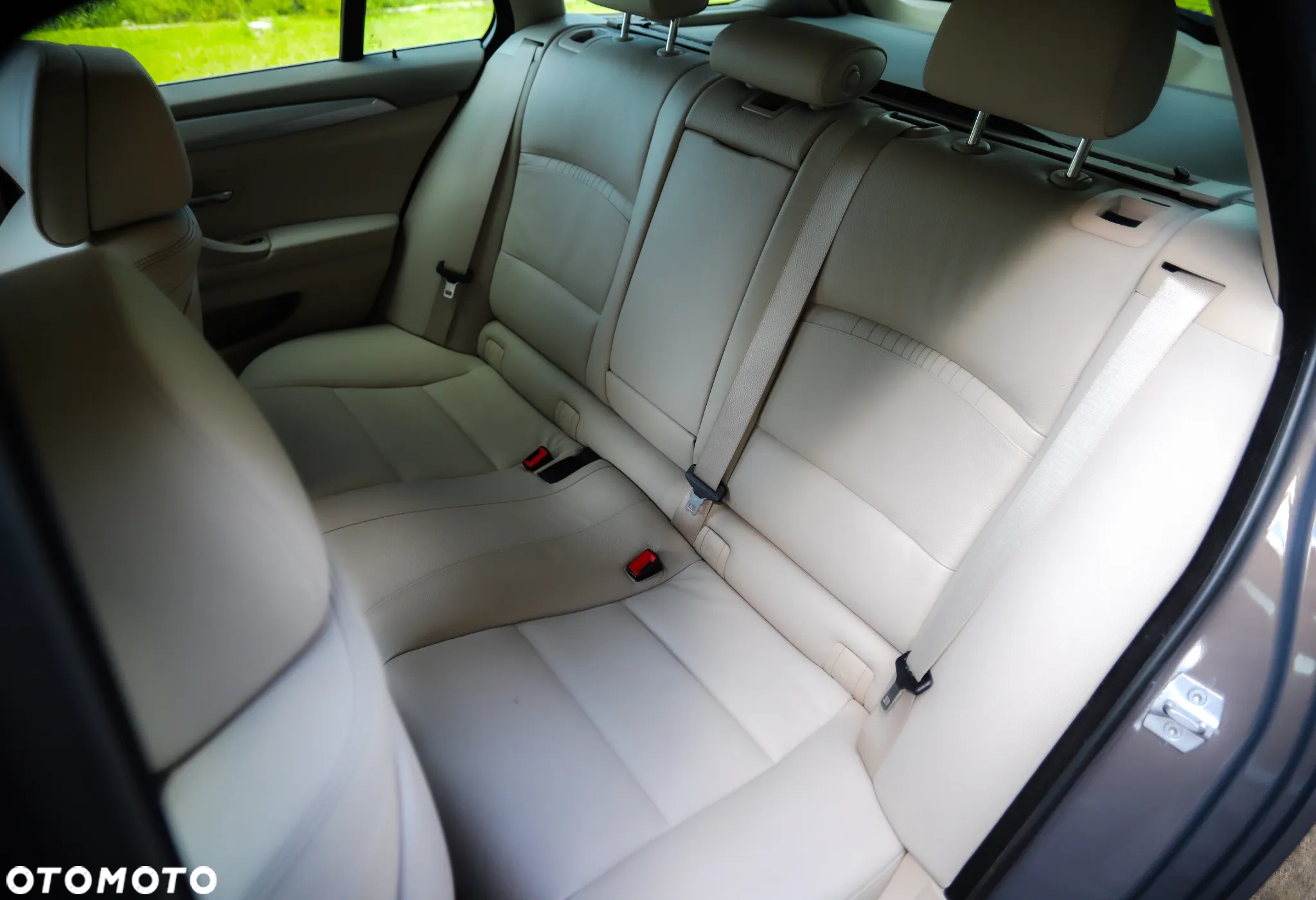 BMW Seria 5 535i xDrive Touring - 8