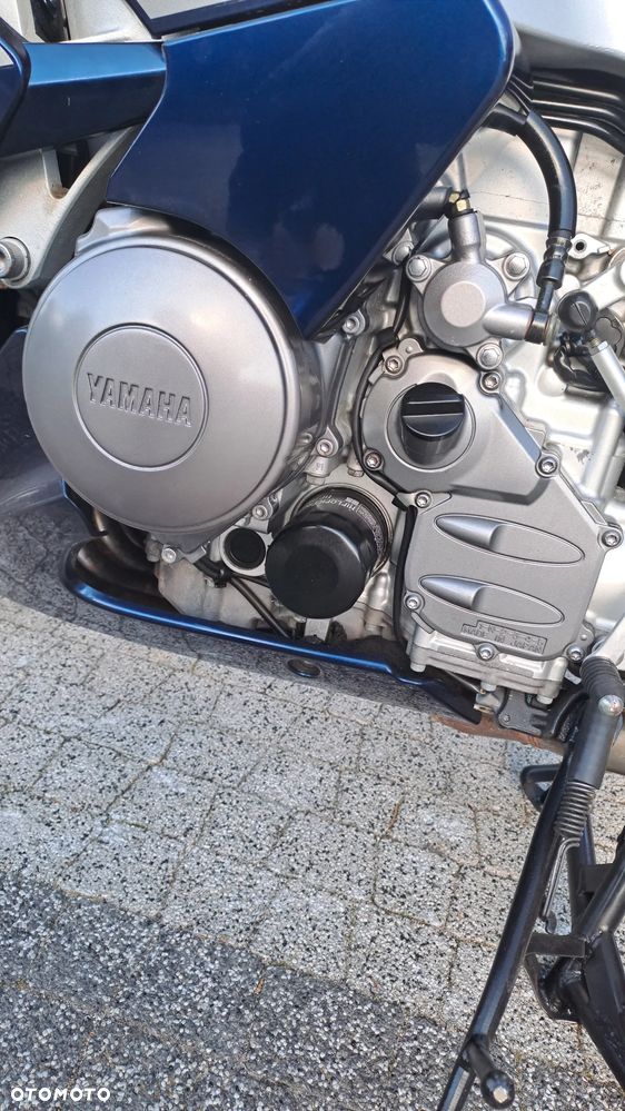 Yamaha FJR - 33