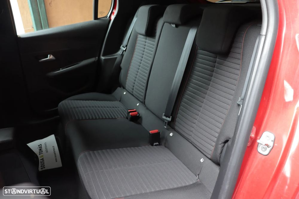 Peugeot 208 PureTech 100 EAT8 Active - 15