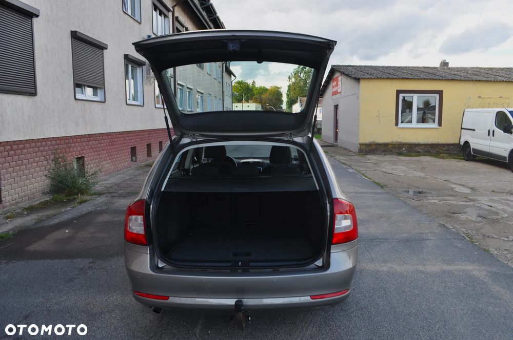 Skoda Octavia 1.2 TSI DSG IMPULS EDITION - 9